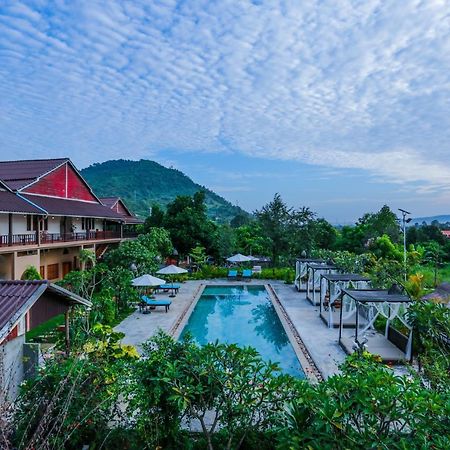 Boreirum Thmorda Hotel Resort Kampot Exteriör bild